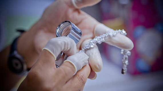 istockphoto-181596884-612x612 Jewellery Insurance
