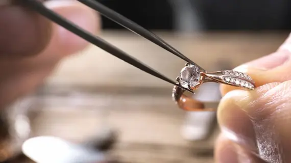 jewelry_appraisal_800x420 jewelry_appraisal_800x420
